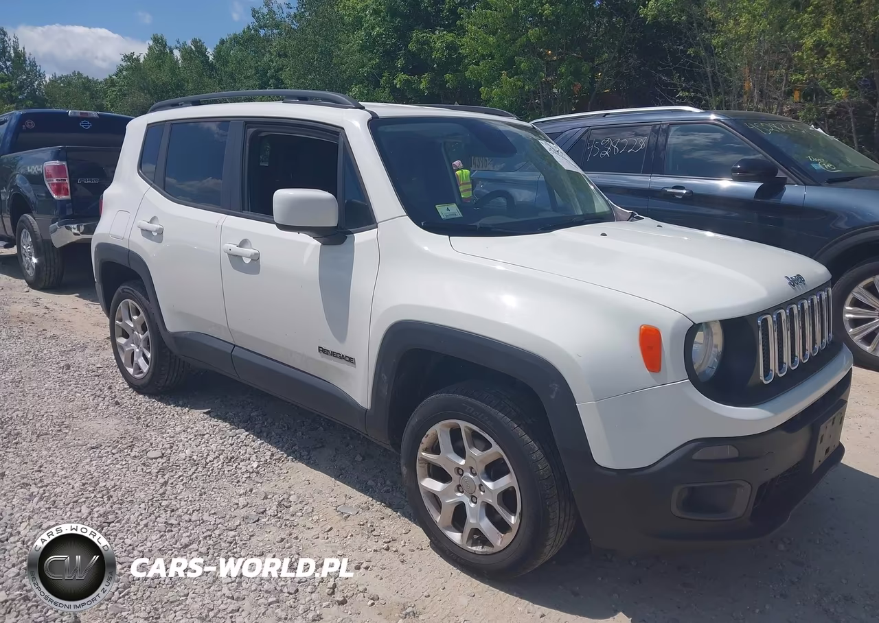2017 Jeep Renegade Latitude 4X4 – zdjęcie 1 z 16