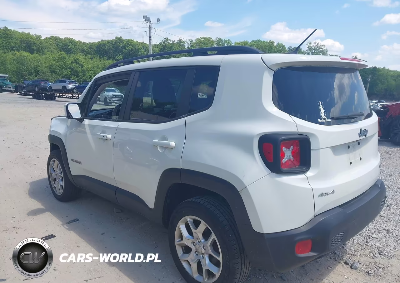 2017 Jeep Renegade Latitude 4X4 VIN:ZACCJBBB3HPE89052 - 3