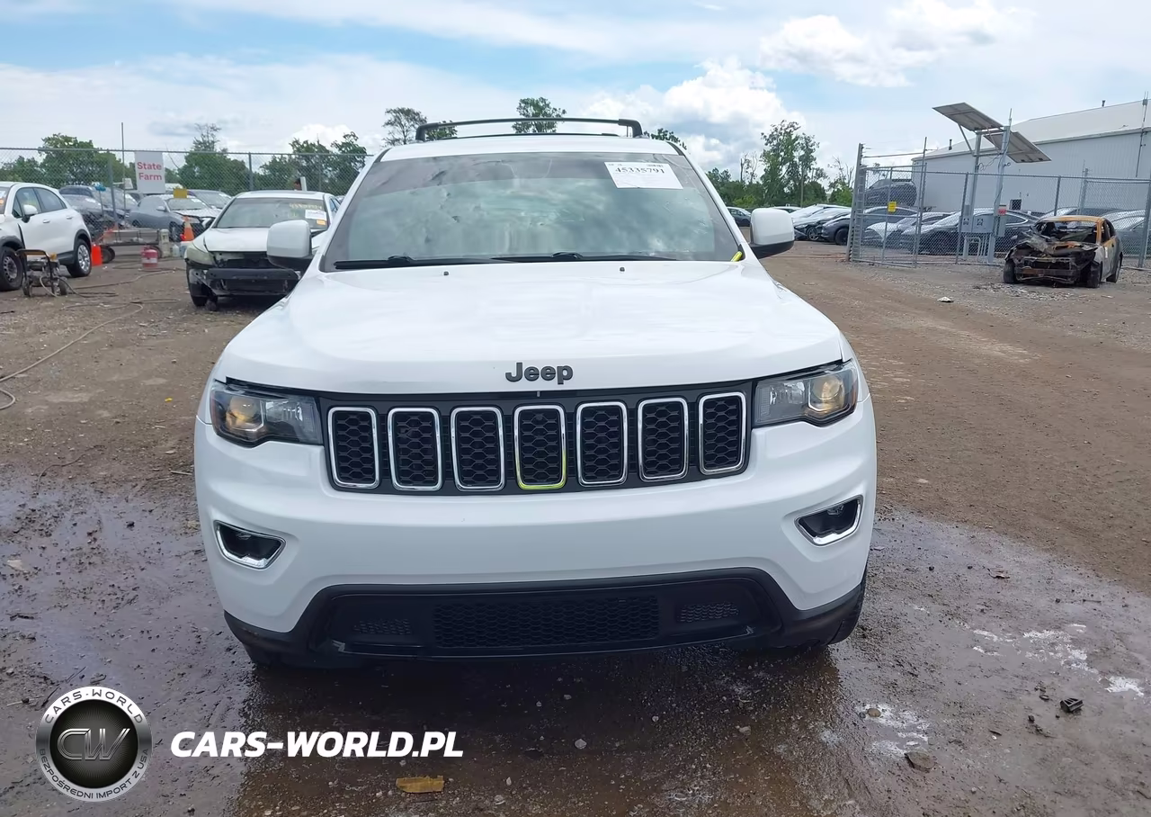 2018 Jeep Grand Cherokee Altitude 4X4 VIN:1C4RJFAG6JC103734 - 12