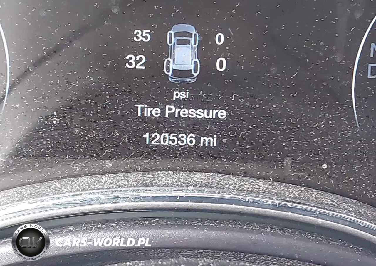 2018 Jeep Grand Cherokee Altitude 4X4 VIN:1C4RJFAG6JC103734 - 15