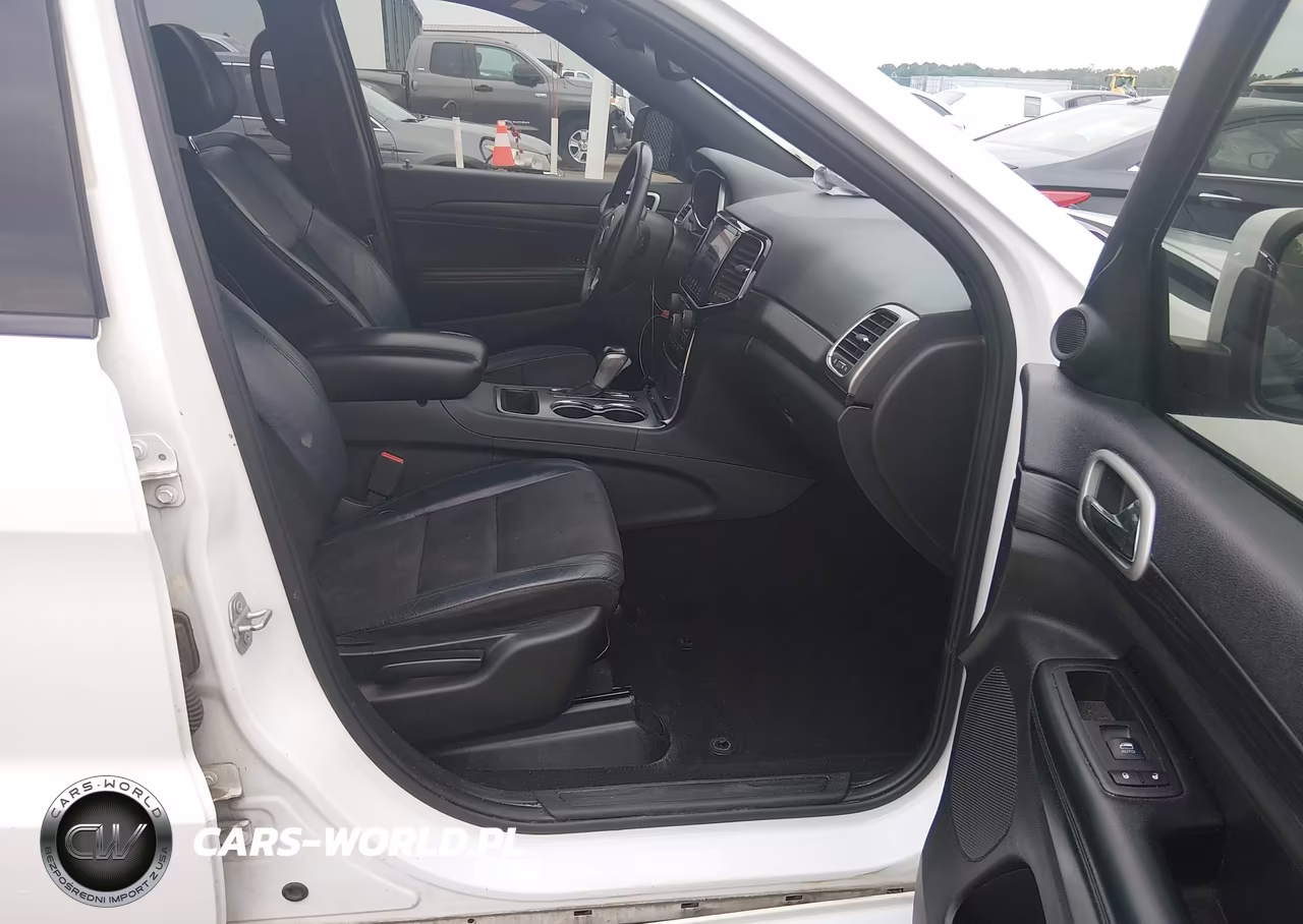 2019 Jeep Grand Cherokee Altitude 4X4 VIN:1C4RJFAG2KC810833 - 5