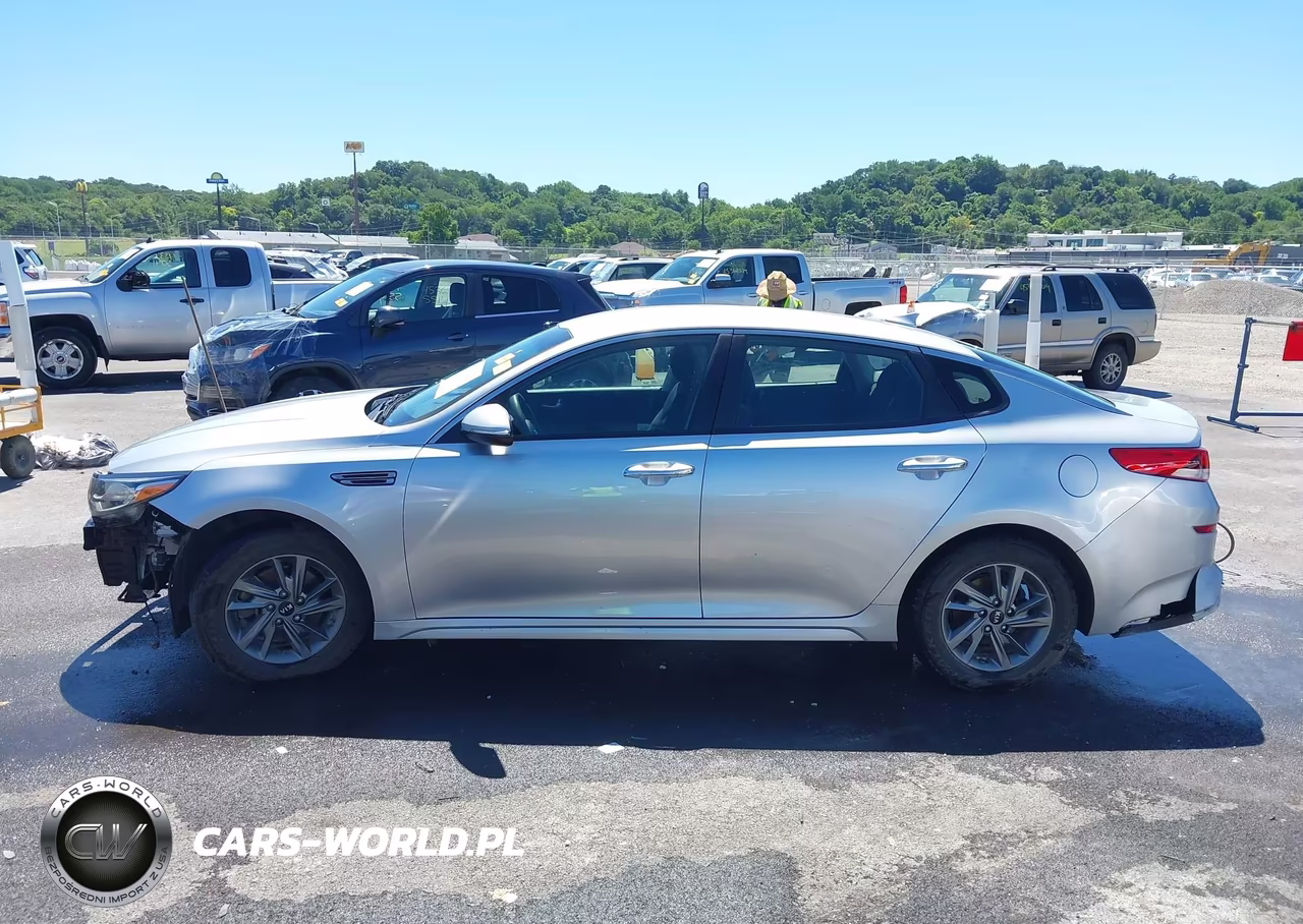 2019 Kia Optima Lx VIN:5XXGT4L31KG283853 - 15