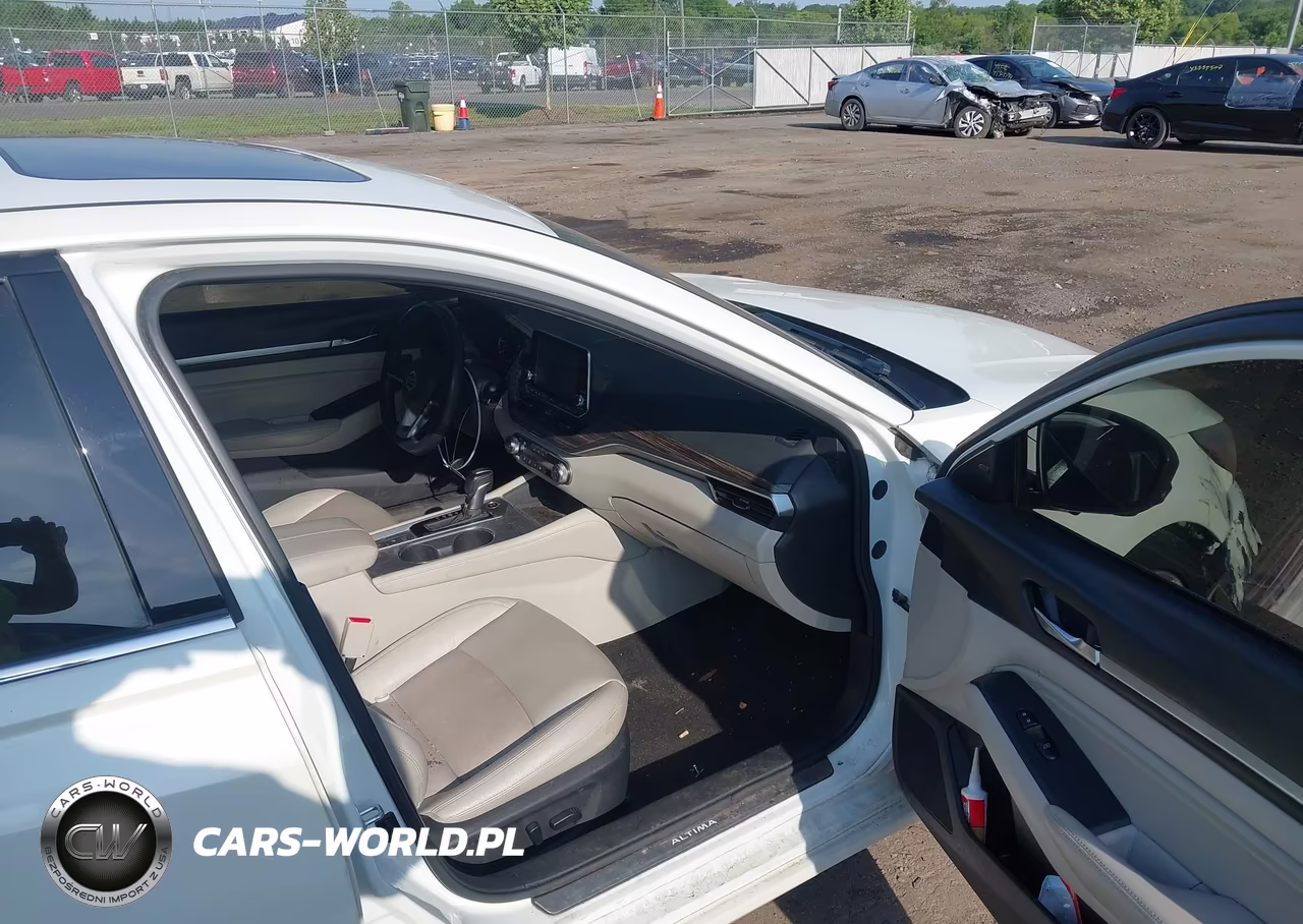 2019 Nissan Altima 2.0 Platinum VIN:1N4AL4FV1KC244723 - 5