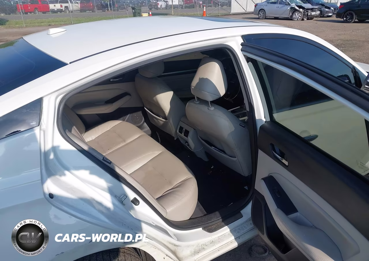2019 Nissan Altima 2.0 Platinum VIN:1N4AL4FV1KC244723 - 8