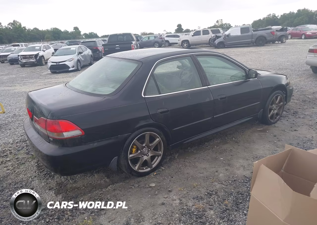2002 Honda Accord 3.0 Ex VIN:1HGCG16582A012235 - 4