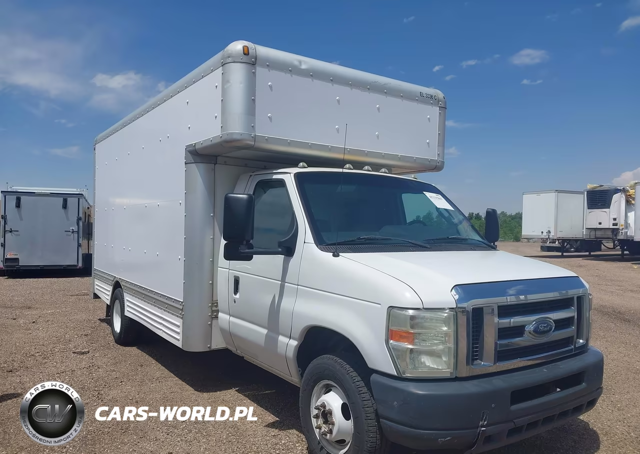 2009 Ford E-450 Cutaway