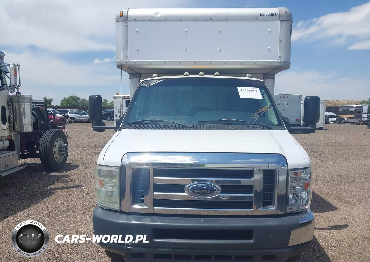 2009 Ford E-450 Cutaway VIN:1FDXE45S39DA86911 - 12