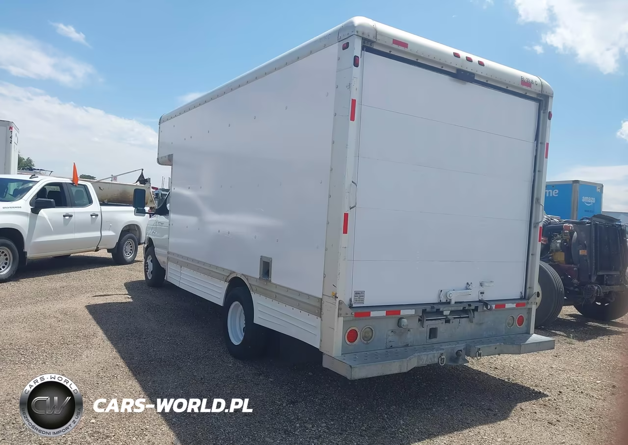 2009 Ford E-450 Cutaway VIN:1FDXE45S39DA86911 - 3
