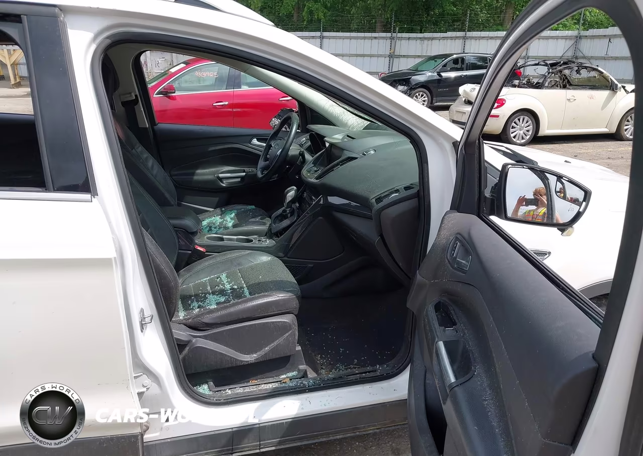 2014 Ford Escape Titanium VIN:1FMCU9JX1EUE22288 - 5