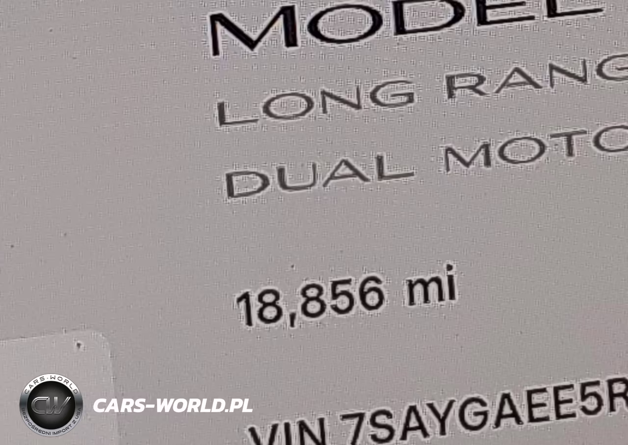 2024 Tesla Model Y Long Range Dual Motor All-Wheel Drive VIN:7SAYGAEE5RF004782 - 16