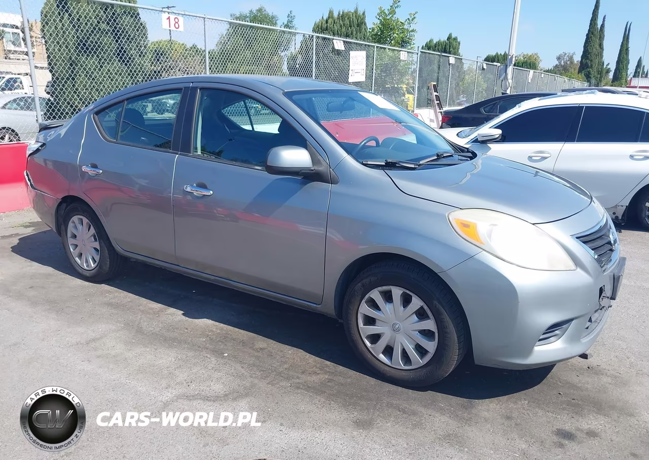 2013 Nissan Versa 1.6 Sv
