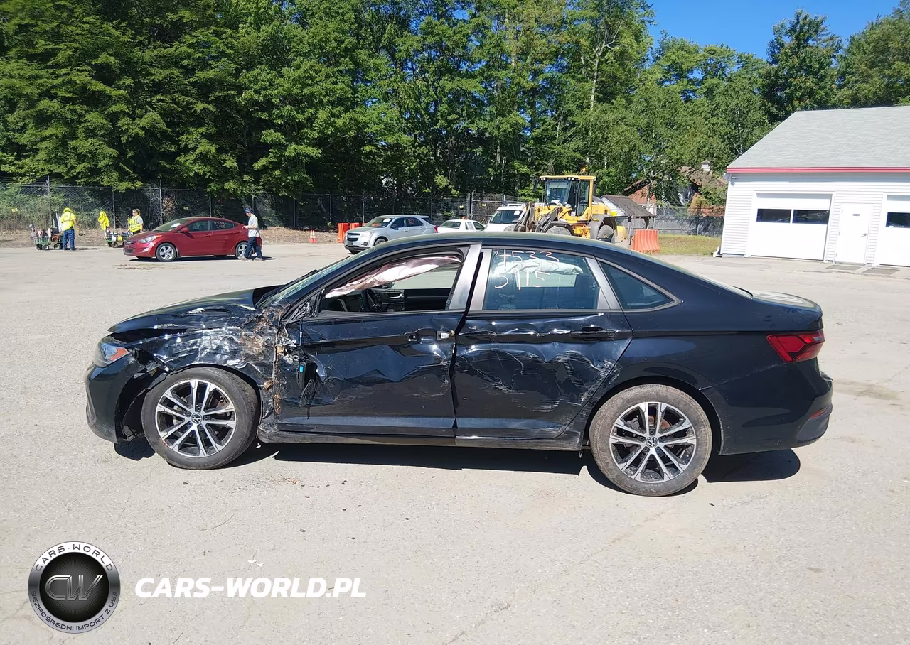 2024 Volkswagen Jetta 1.5T Sport VIN:3VWBM7BU3RM066040 - 14