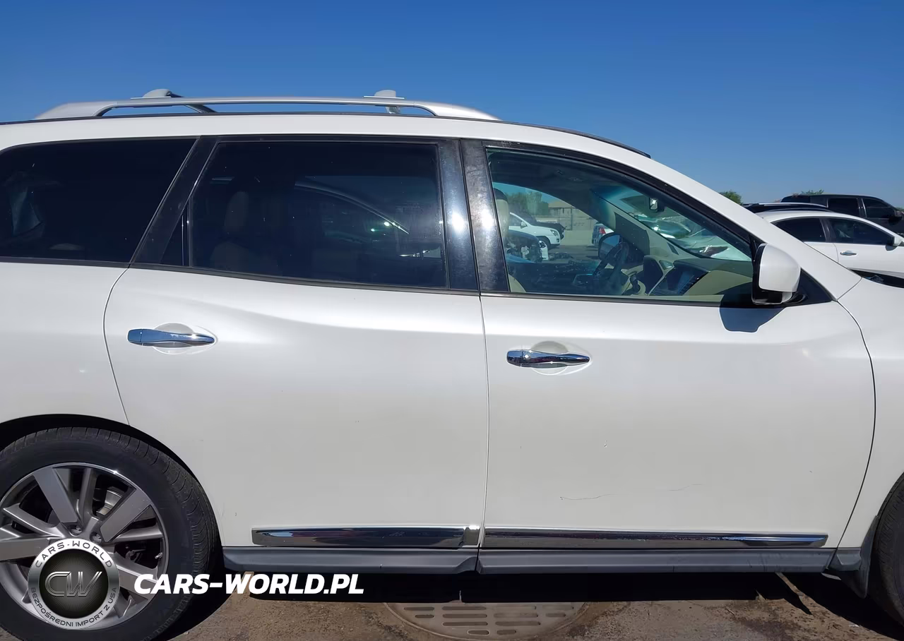 2015 Nissan Pathfinder Platinum VIN:5N1AR2MN5FC633026 - 14