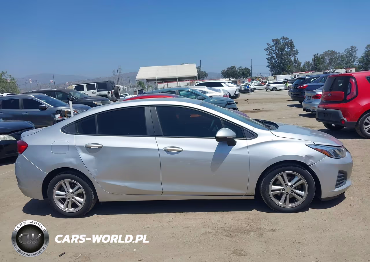 2019 Chevrolet Cruze Ls VIN:1G1BC5SMXK7148883 - 13