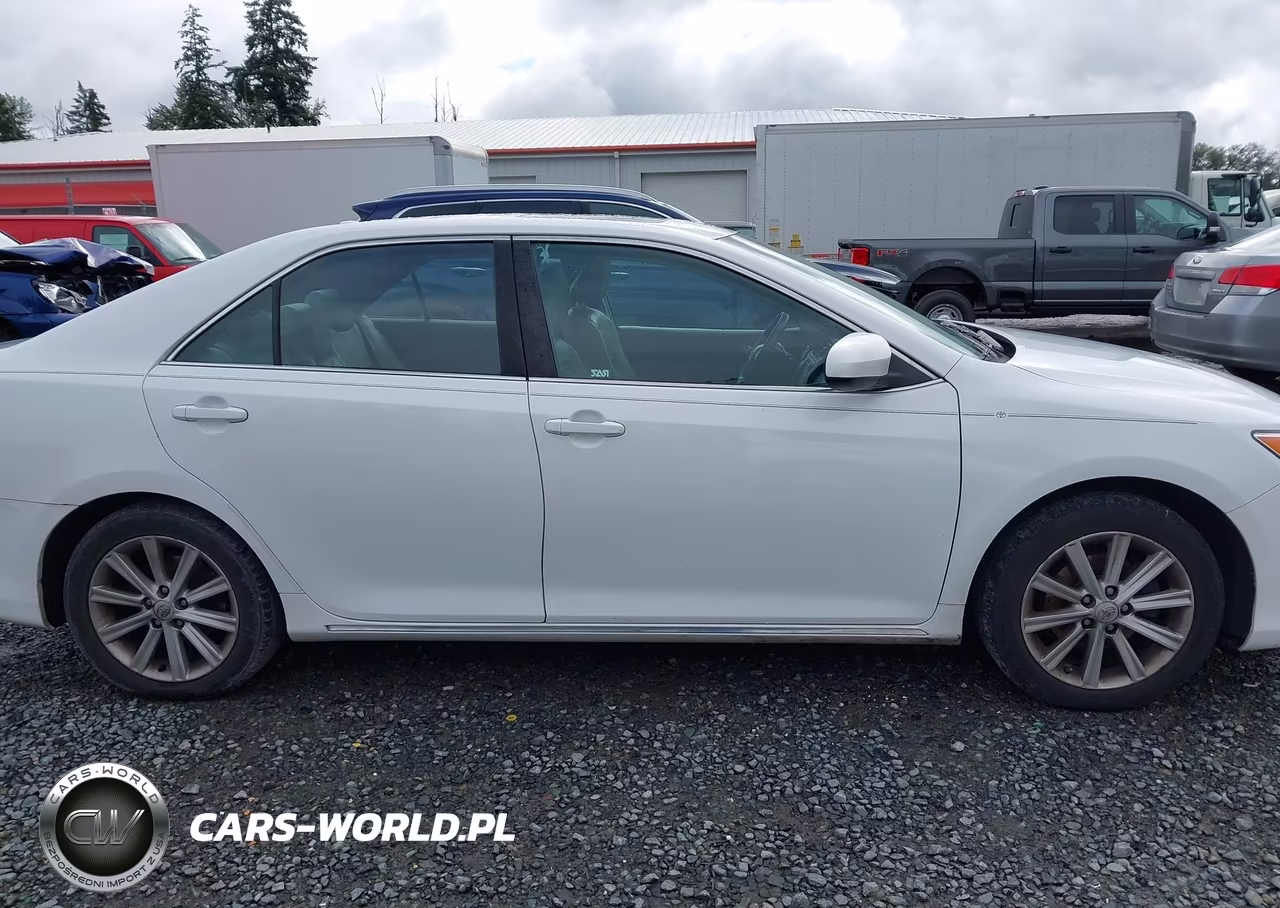 2014 Toyota Camry Xle VIN:4T4BF1FKXER377359 - 13