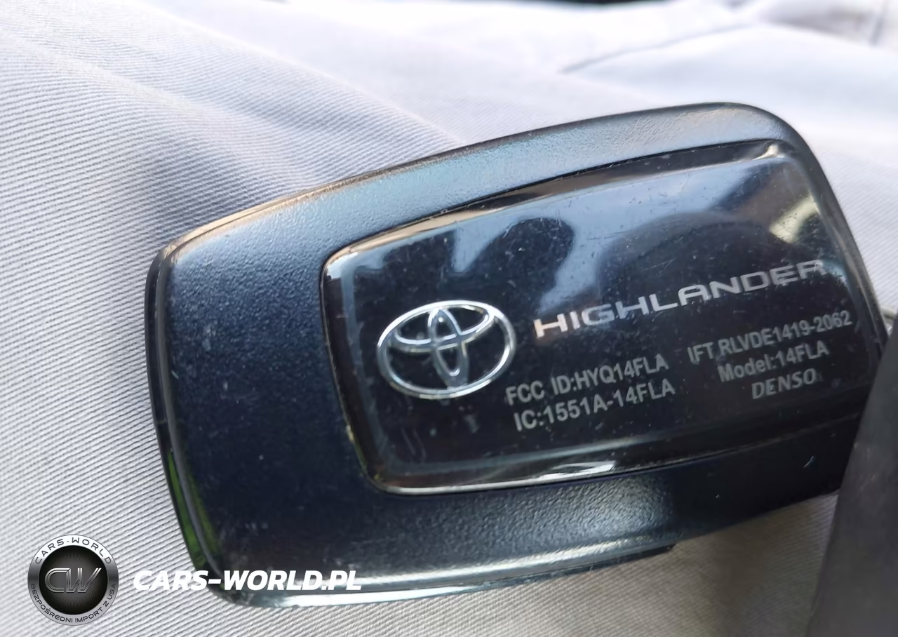 2023 Toyota Highlander Xle VIN:5TDKDRBHXPS045782 - 11