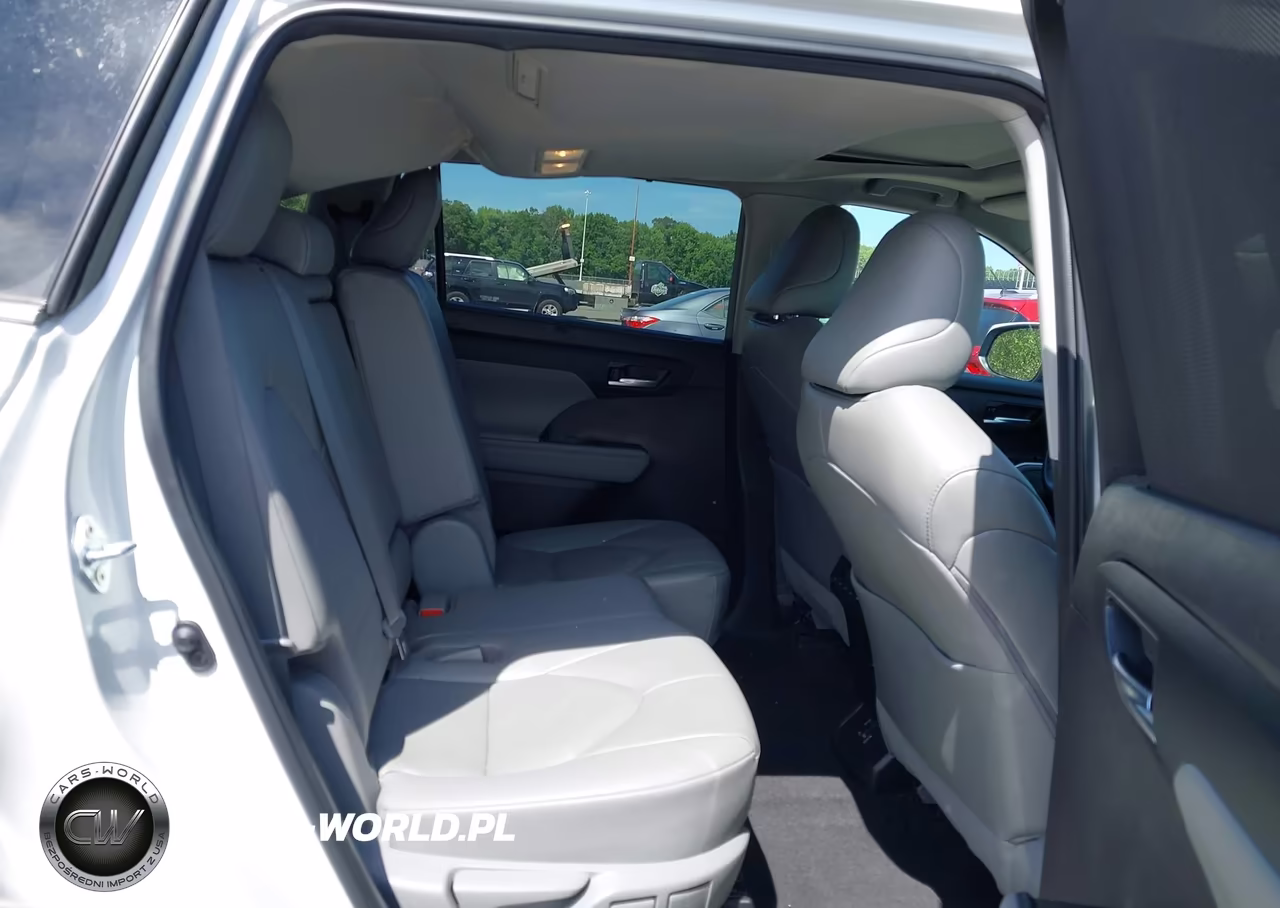 2023 Toyota Highlander Xle VIN:5TDKDRBHXPS045782 - 8
