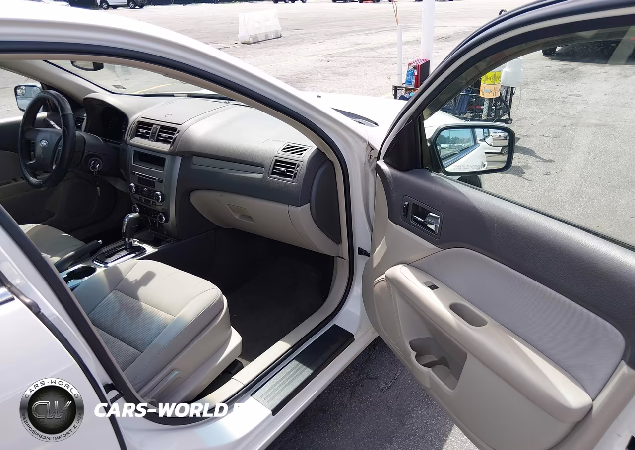 2012 Ford Fusion Se VIN:3FAHP0HA9CR234952 - 5
