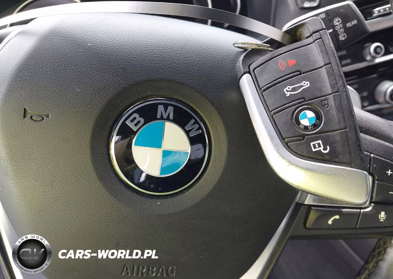 2018 BMW X3 xDrive30I VIN:5UXTR9C54JLD89032 - 11