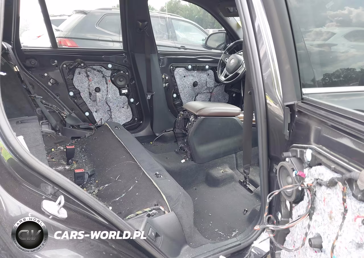 2018 BMW X3 xDrive30I VIN:5UXTR9C54JLD89032 - 8