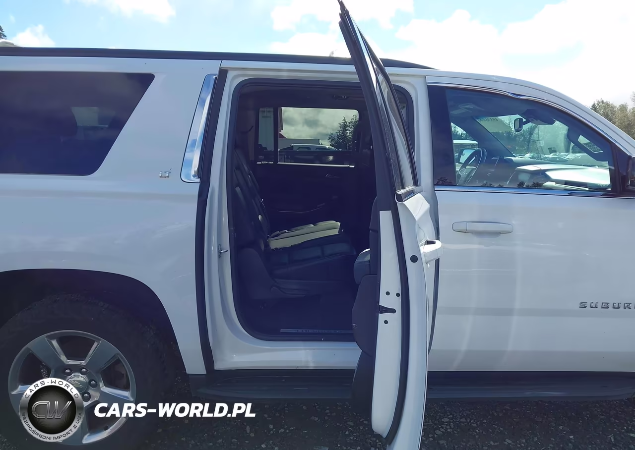 2019 Chevrolet Suburban Lt VIN:1GNSKHKC3KR217900 - 8