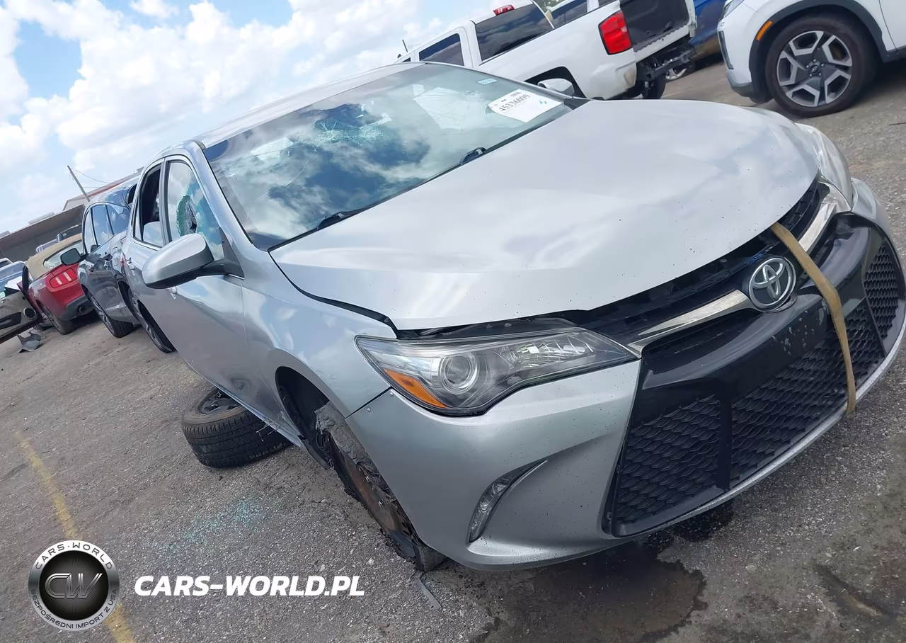 2016 Toyota Camry Se – zdjęcie 1 z 16