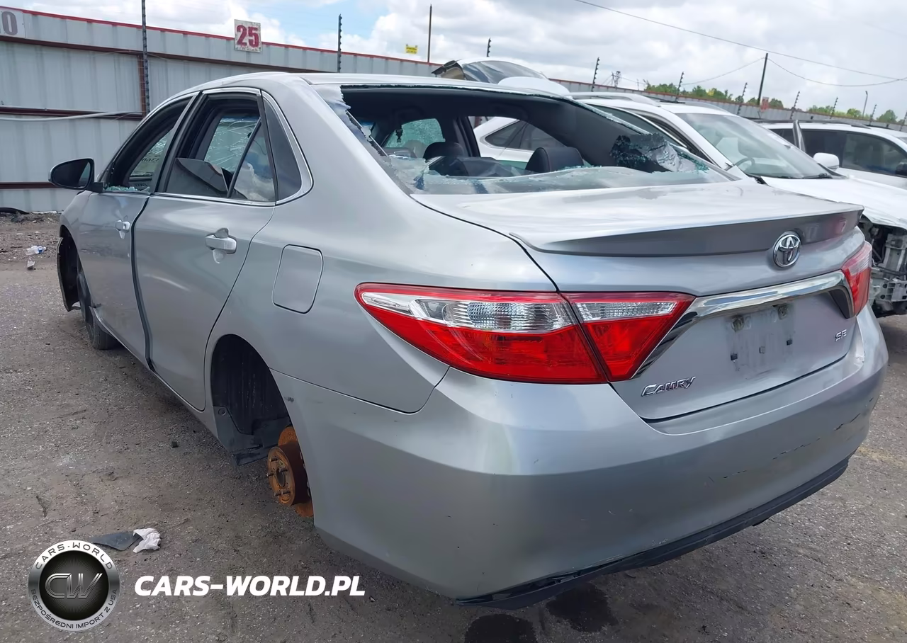 2016 Toyota Camry Se VIN:4T1BF1FK5GU175221 - 3