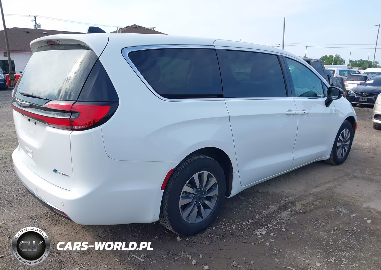 2024 Chrysler Pacifica Hybrid Select VIN:2C4RC1S75RR118272 - 4