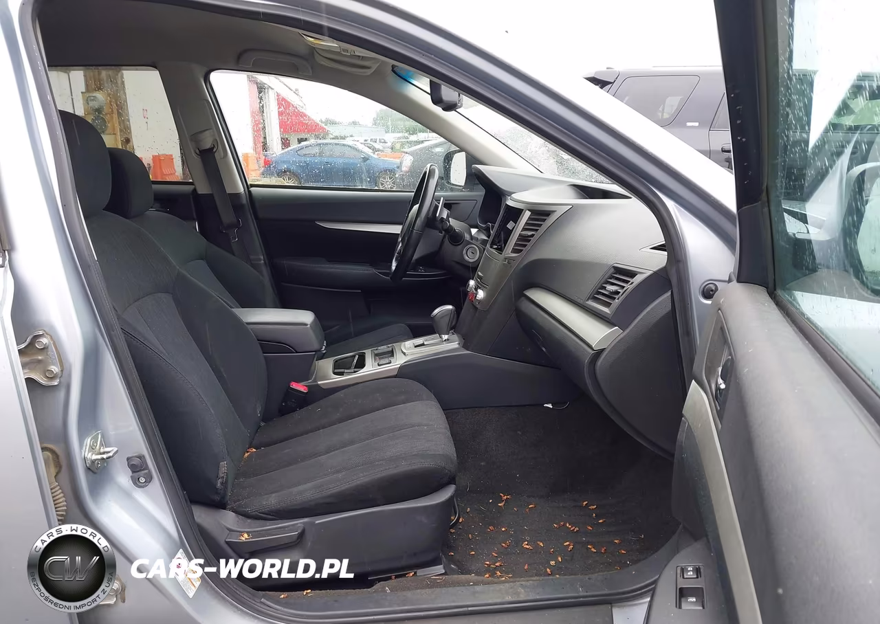 2013 Subaru Outback 2.5I Premium VIN:4S4BRBCCXD3303061 - 5
