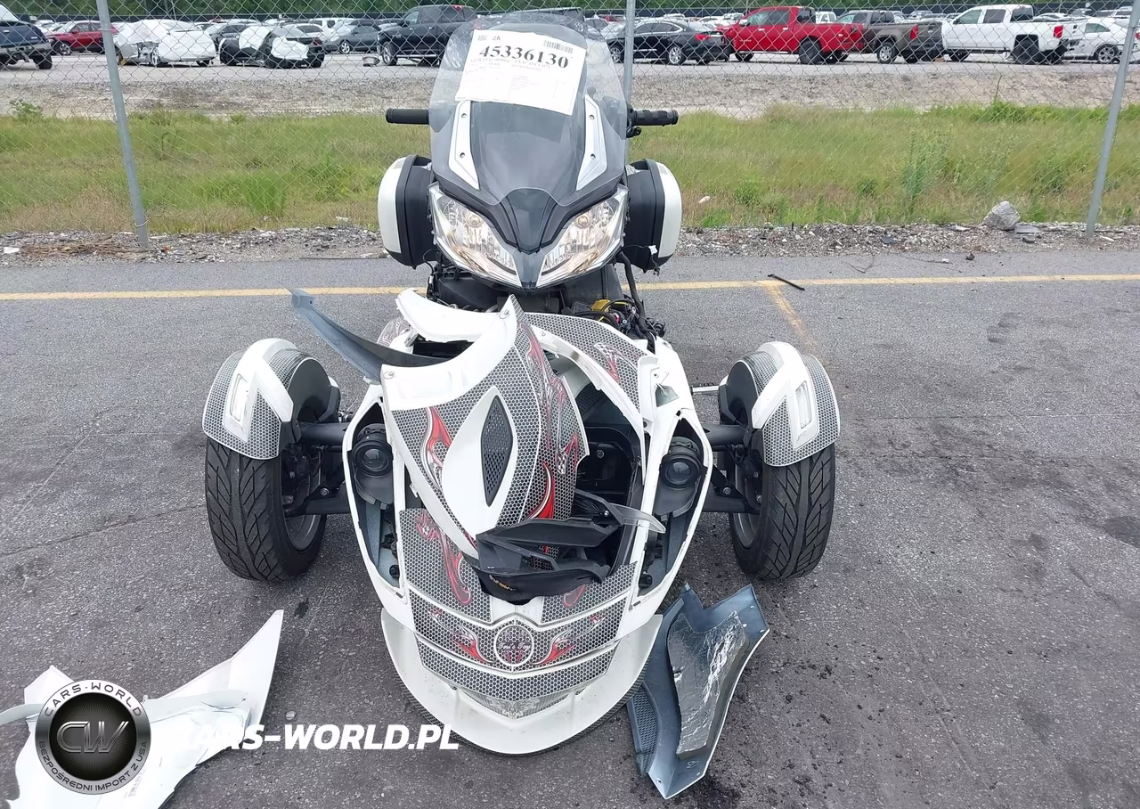 2013 Can-Am Spyder Roadster St-Sts-St Limited VIN:2BXNCBC16DV001038 - 5