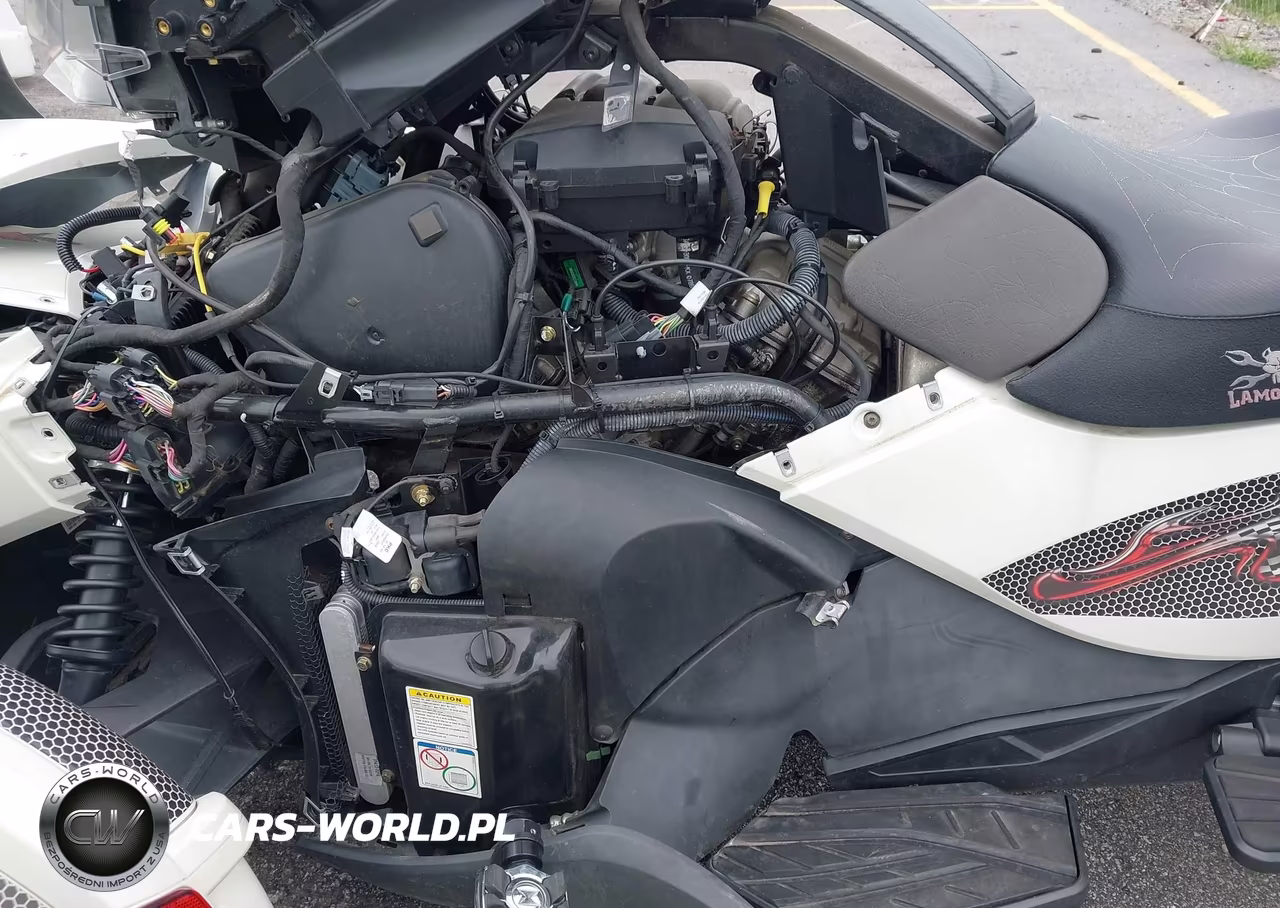 2013 Can-Am Spyder Roadster St-Sts-St Limited VIN:2BXNCBC16DV001038 - 9