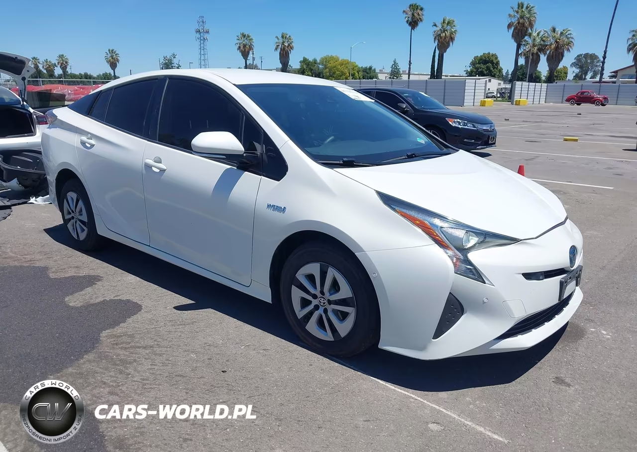 2018 Toyota Prius Two – zdjęcie 1 z 16
