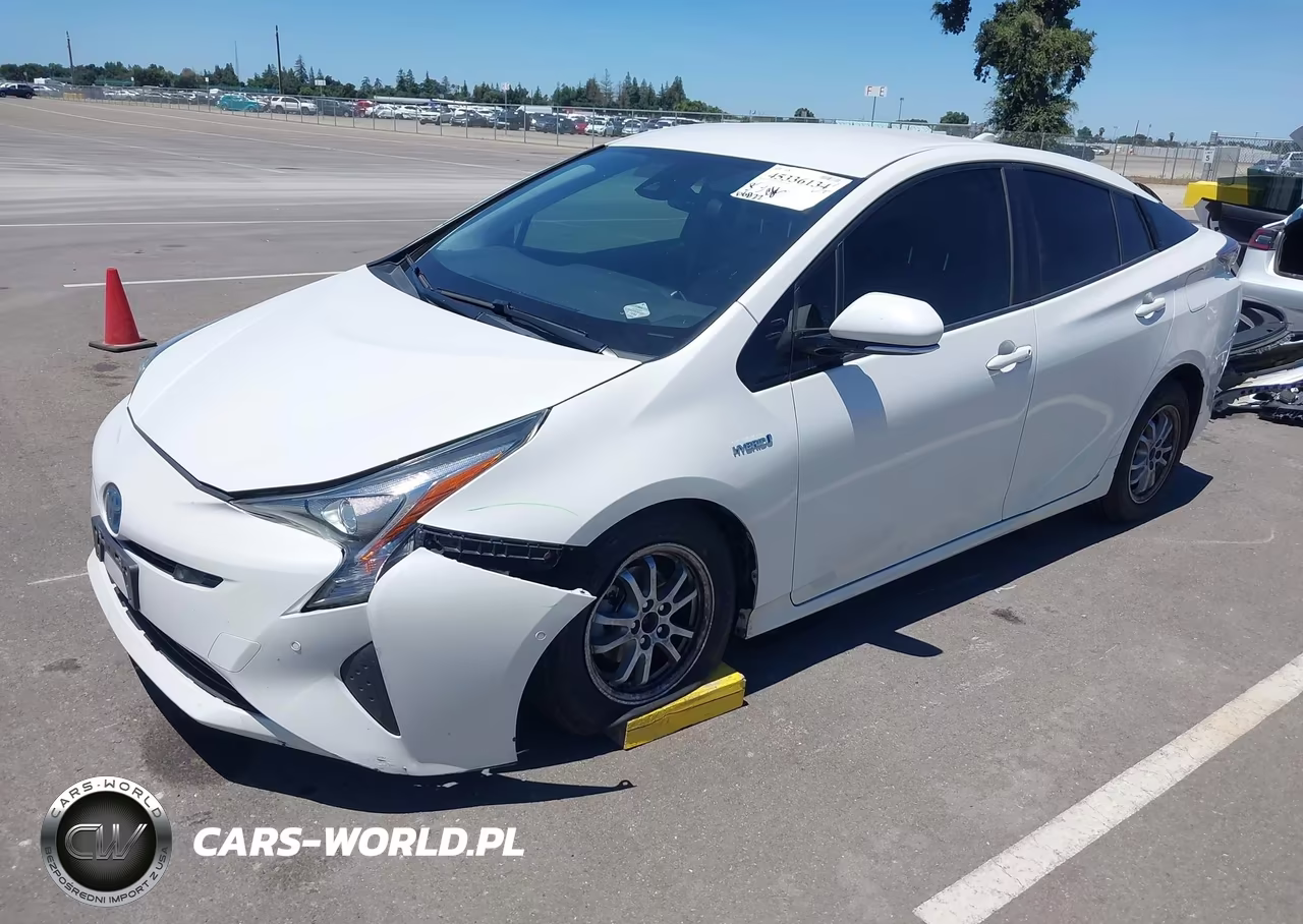 2018 Toyota Prius Two VIN:JTDKBRFU2J3066938 - 2