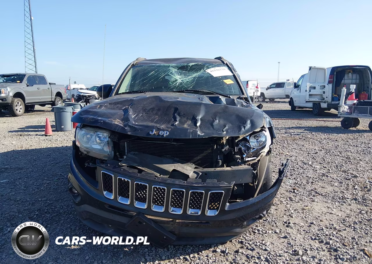 2015 Jeep Compass Sport VIN:1C4NJCBA8FD235614 - 12