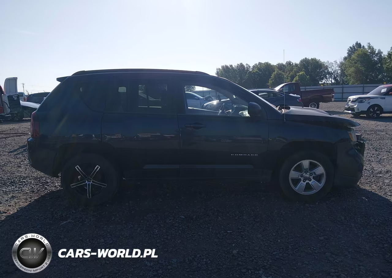 2015 Jeep Compass Sport VIN:1C4NJCBA8FD235614 - 13