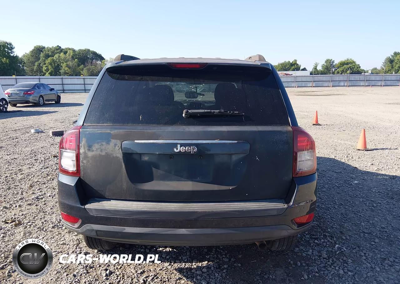 2015 Jeep Compass Sport VIN:1C4NJCBA8FD235614 - 16