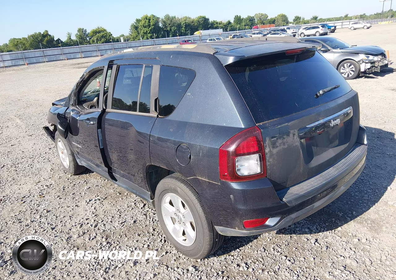 2015 Jeep Compass Sport VIN:1C4NJCBA8FD235614 - 3