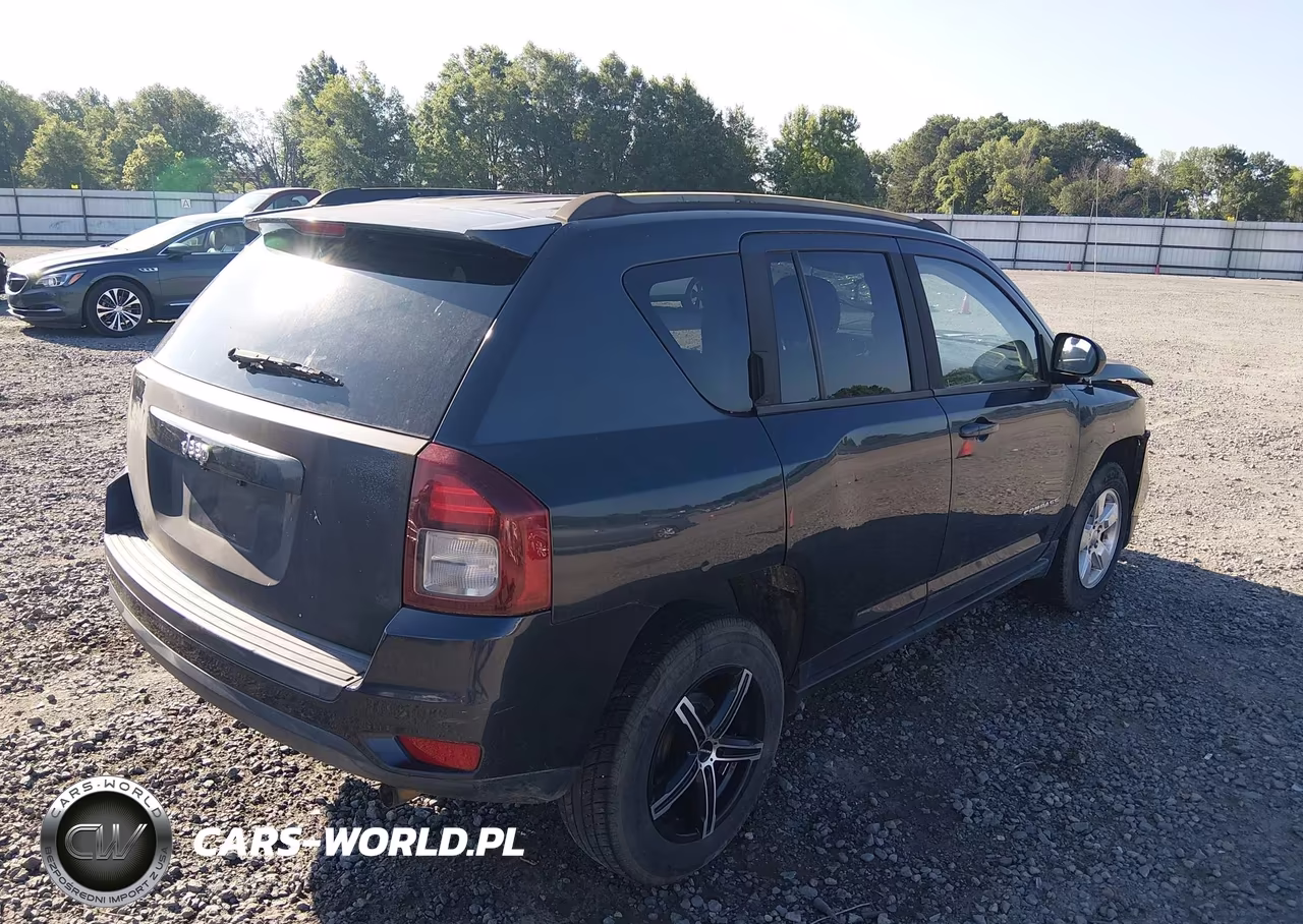 2015 Jeep Compass Sport VIN:1C4NJCBA8FD235614 - 4