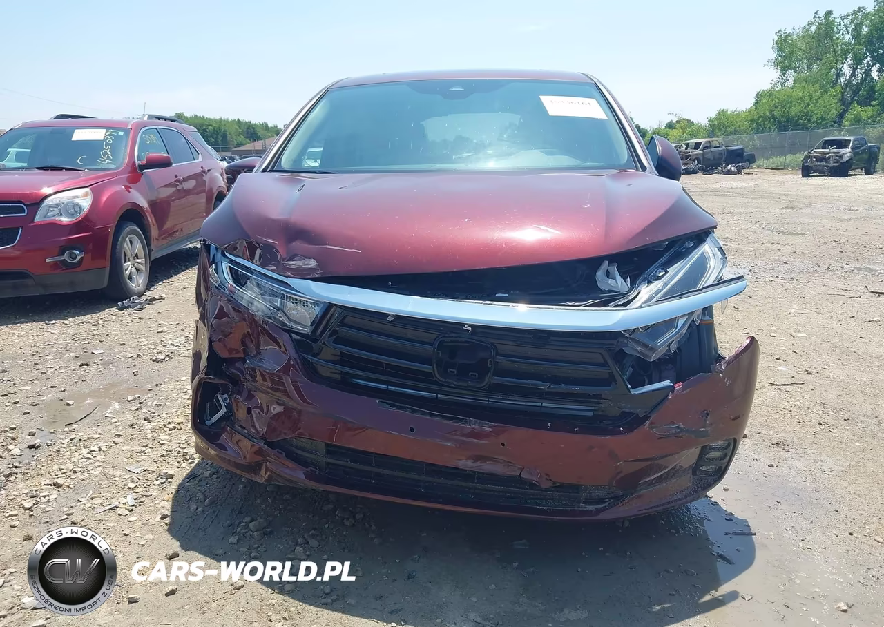 2021 Honda Odyssey Touring VIN:5FNRL6H86MB003357 - 13