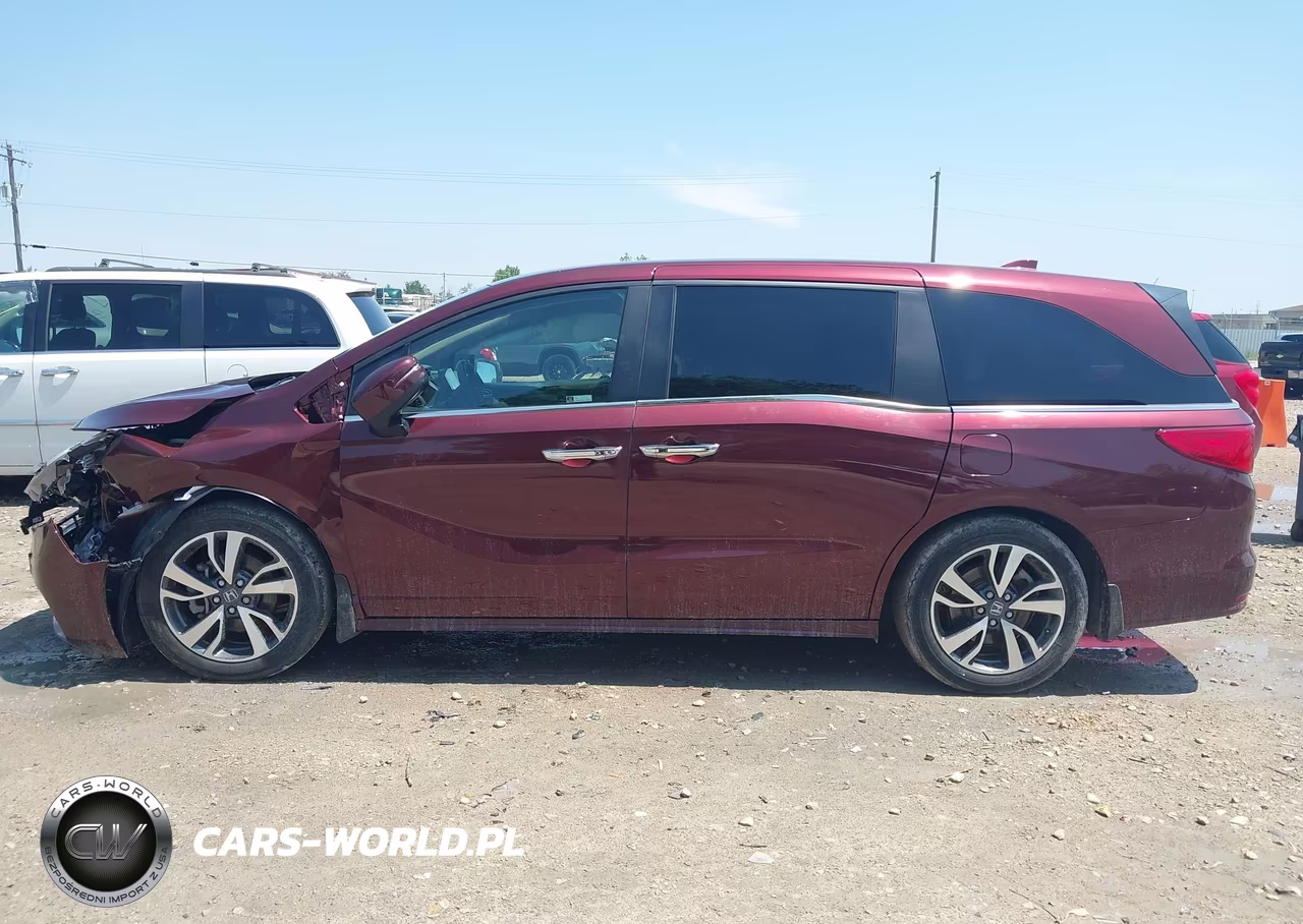 2021 Honda Odyssey Touring VIN:5FNRL6H86MB003357 - 15