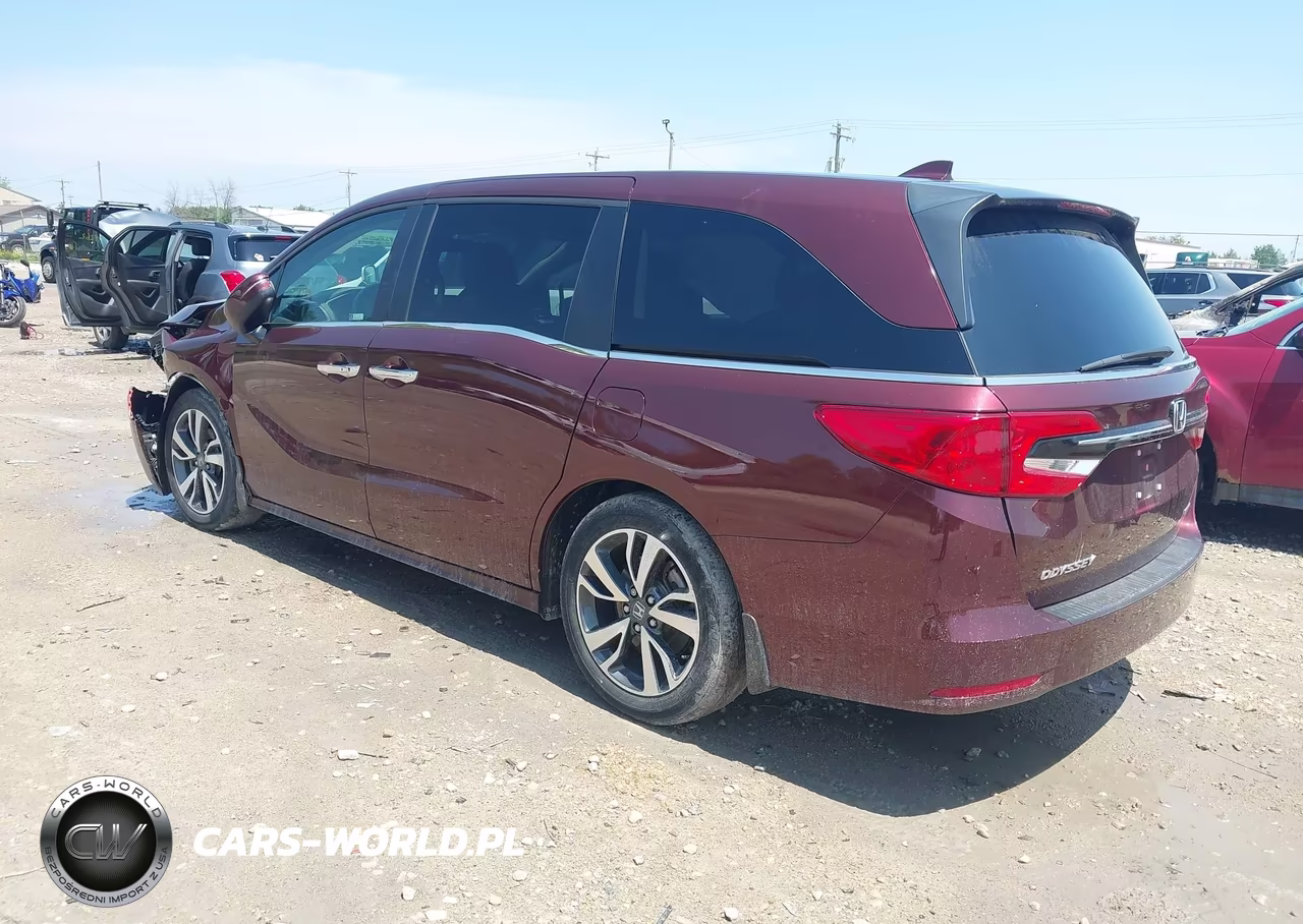 2021 Honda Odyssey Touring VIN:5FNRL6H86MB003357 - 3