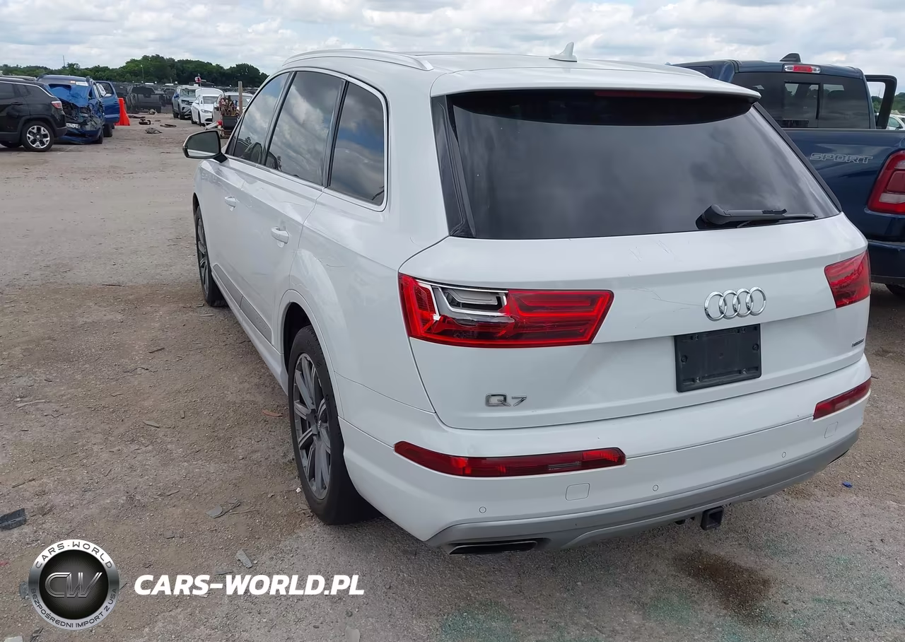 2018 Audi Q7 2.0T Premium VIN:WA1LHAF79JD020784 - 3