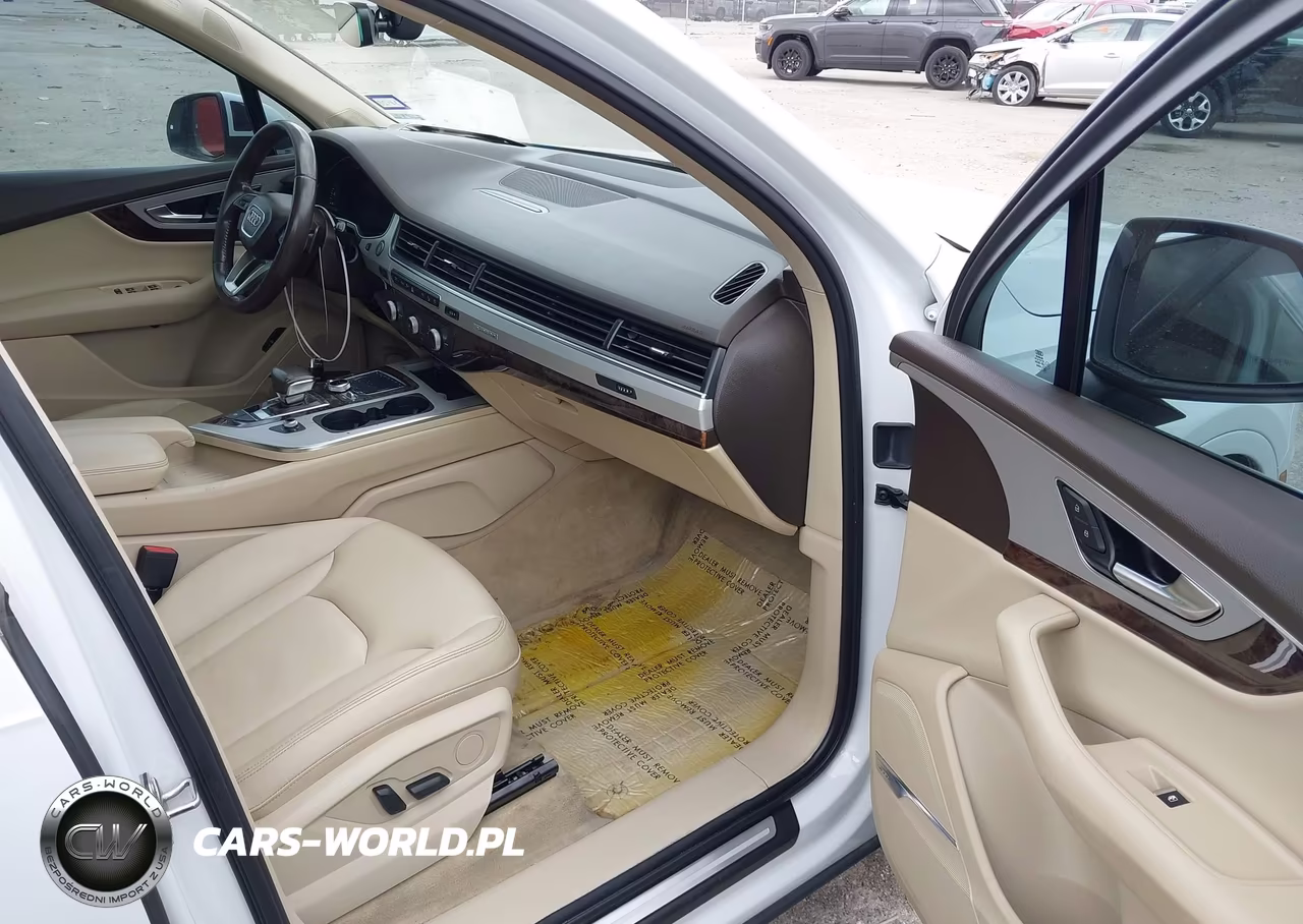 2018 Audi Q7 2.0T Premium VIN:WA1LHAF79JD020784 - 5