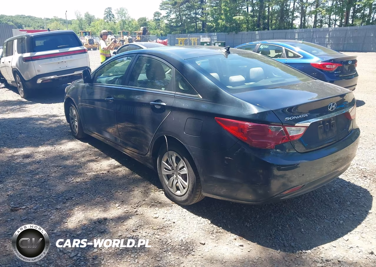 2011 Hyundai Sonata Gls VIN:5NPEB4ACXBH212829 - 3