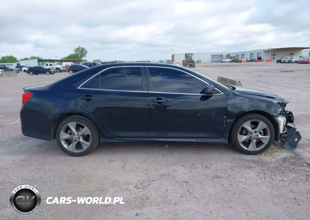 2014 Toyota Camry Se Sport VIN:4T1BF1FKXEU864670 - 14
