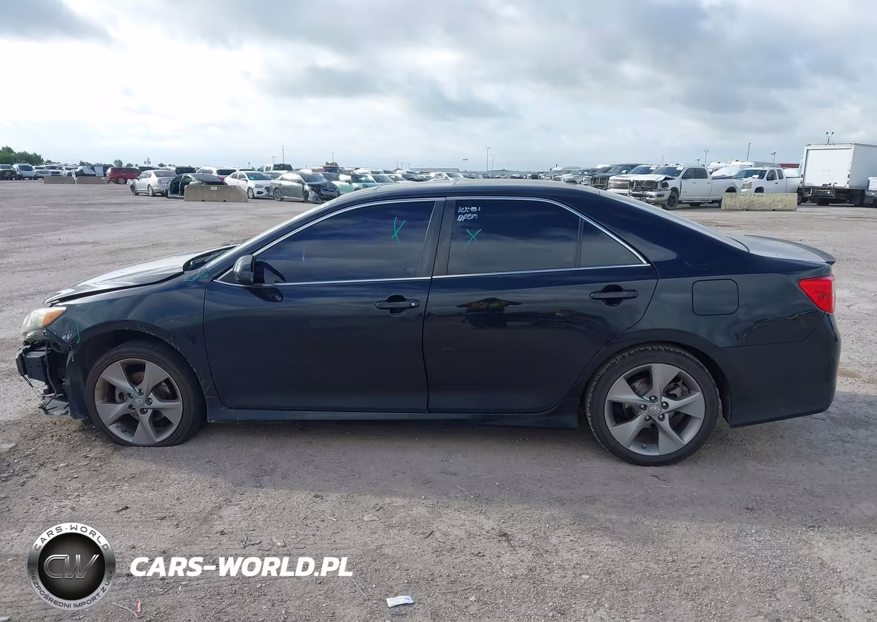 2014 Toyota Camry Se Sport VIN:4T1BF1FKXEU864670 - 15