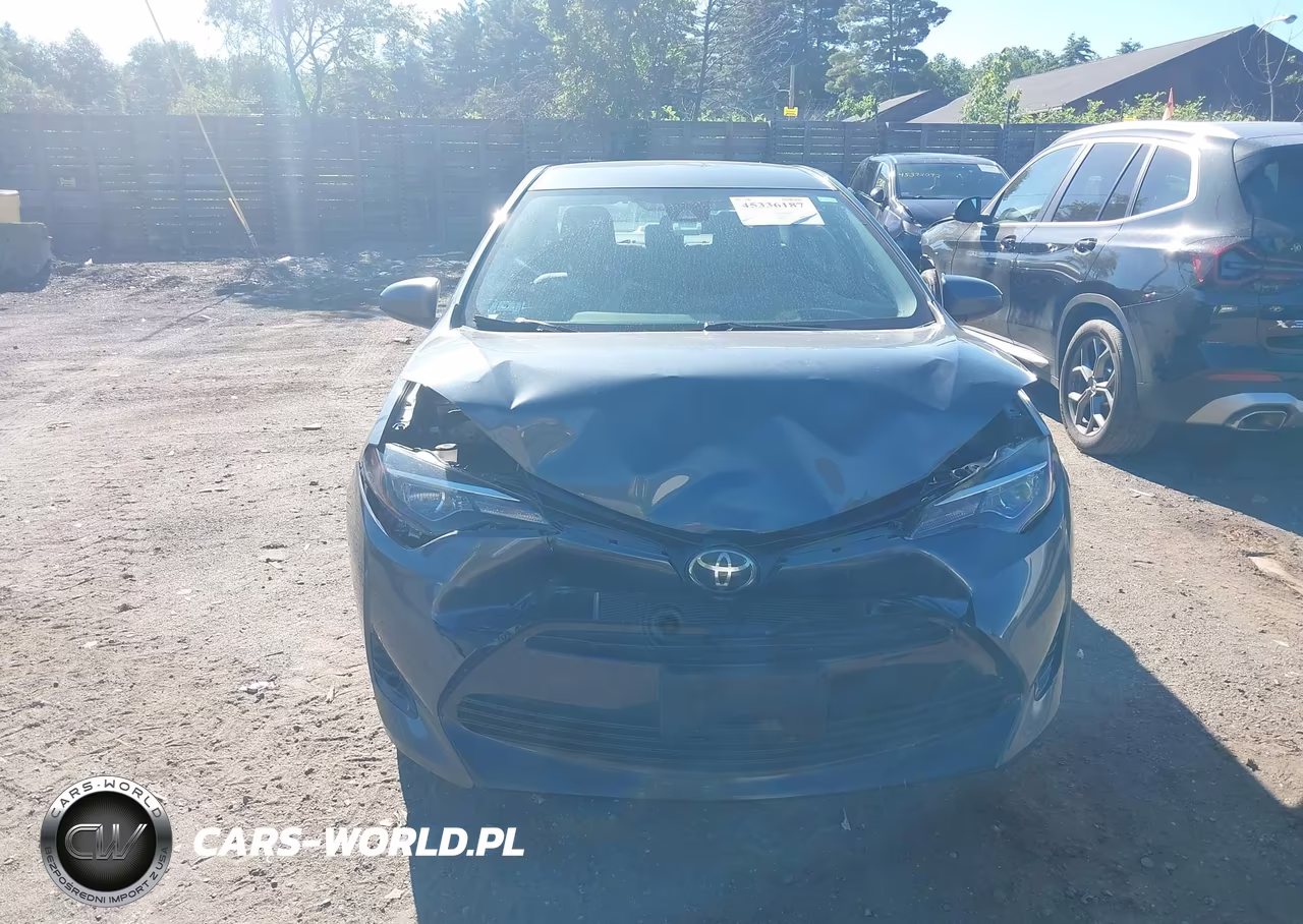 2019 Toyota Corolla Le VIN:2T1BURHE5KC140121 - 12