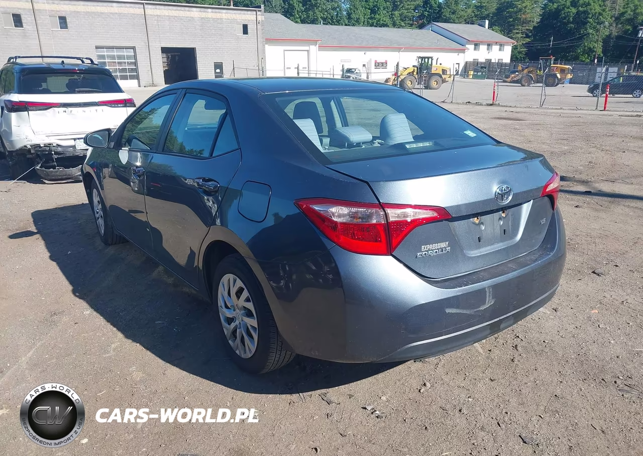 2019 Toyota Corolla Le VIN:2T1BURHE5KC140121 - 3