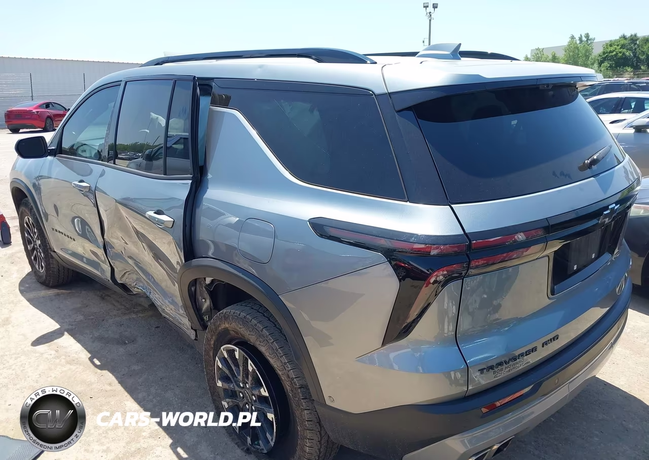 2026 Chevrolet Traverse Awd Z71 VIN:1GNEVJKS7TJ114286 - 3
