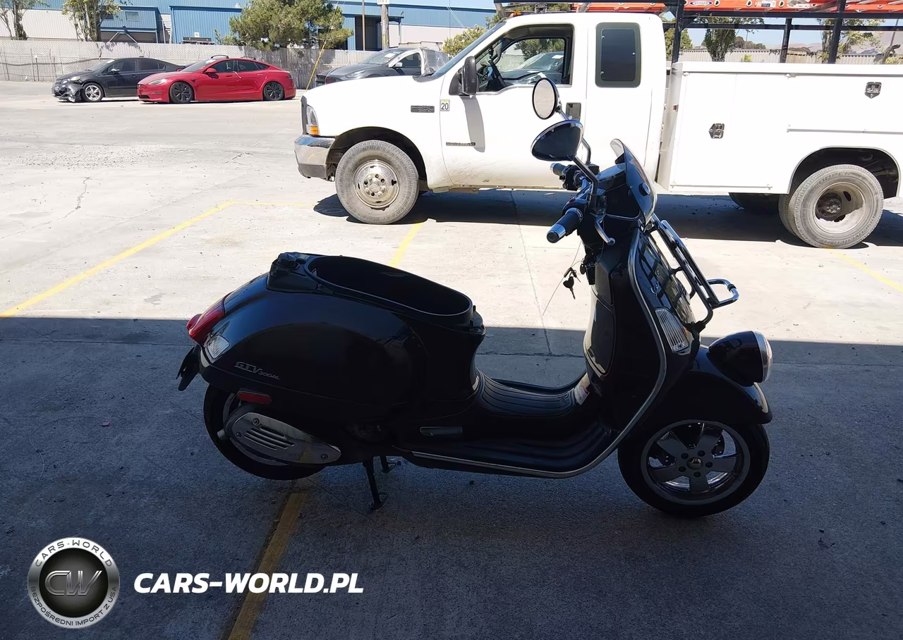2012 Vespa Gts 300 Super VIN:ZAPM459LXC5900622 - 12